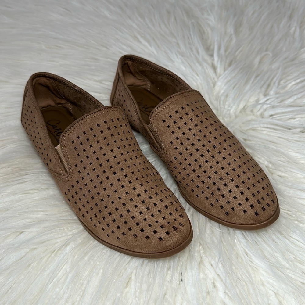 Carlos Santana tan, suede flats
